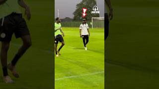 Voici L’homme qui a fait vibrer un pays entier   Aliou Cissé [upl. by Sinoda812]