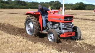 Vintage Tractor Working Camrose  First Look [upl. by Held723]