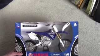 Unboxing a 16 scale model dirtbike [upl. by Sonitnatsnoc]