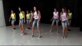 Coreografía de Live While Were Young de One Direction  TKM [upl. by Rabush]