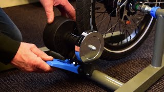 Instructievideo  Het instellen van en aankoppelen aan de Tacx Blue Twistfietstrainer [upl. by Aikaj]