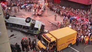 7 muertos en un trágico accidente de autobús en Rio de Janeiro [upl. by Charron]