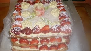 Comment faire un millefeuilles aux fraises  Recette millefeuille fraises [upl. by Alderman]