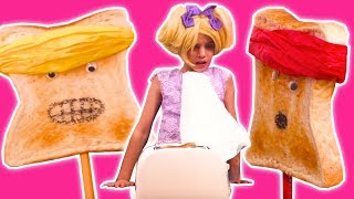 ESMES MAGIC TOASTER 🍞 Princess Transforms Into Toast  Princesses In Real Life  Kiddyzuzaa [upl. by Golter]