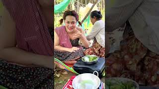 အေမ့လက္ရာ ခ်ဥ္ေပါင္ေၾကာ္ 🤤 naysann food [upl. by Laenej]