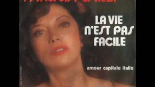 La vie nest pas facile  Patricia Carli Патриция Карли [upl. by Eimmaj]