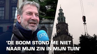 Kerstboom Grote Markt staat weer op zijn plek [upl. by Haidebej]