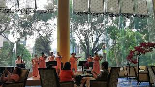 Tarde en el hotel Shangri La de Makati [upl. by Hurless]