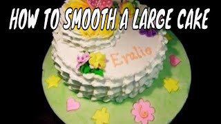 How to Smooth the Top of A LARGE CAKE [upl. by Levinson423]