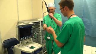 Low skill fibreoptic intubation using the Aintree Catheter [upl. by Warfold]