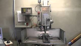 Gravieren mit Mach3  4 CNC Fräsmaschine Optimum BF46 Mill [upl. by Atnicaj289]