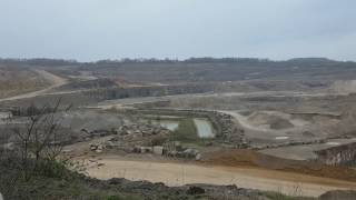 Les carrières de la Vallée Heureuse à Rinxent [upl. by Eittod]