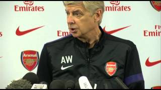 Arsene Wenger reaction to Van Persie move to Man Utd [upl. by Avis]