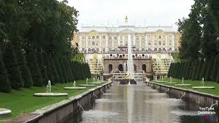 Russland Peterhof Schloss Parkanlage bei St Petersburg Kaskaden und Fontänen Петергоф [upl. by Icak]