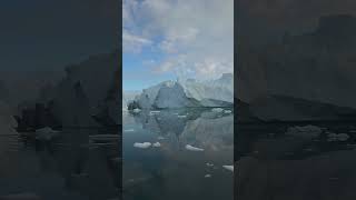 Wieczorny rejs wśród gór lodowych 🇬🇱 grenlandia greenland greenlandtrip iceberg [upl. by Anai]