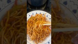 Evde sebzeli noodle tarifi 🍜🥢🌶️🍅 food yemek noodles noodle cooking reklamdeğildir asmr [upl. by Bumgardner]