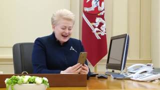 Dalia Grybauskaitė kalba telefonu [upl. by Lander]