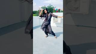 Jens chodkar pahina salwar bhojpurisong shorts bhojpuri trending dancemoves [upl. by Annovoj129]