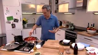 Phil Vickerys delicious Easy Turkey Bean Casserole [upl. by Ahseniuq]