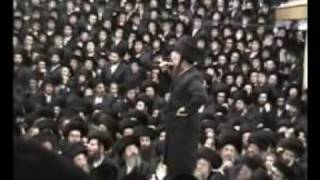 Isaac Honig singing For Satmar Rebbe Rabbi Moshe Teitelbaum [upl. by Maris]