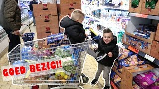 BOODSCHAPPEN DOEN  LAKAP JUNIOR VLOG 19 [upl. by Acireit]