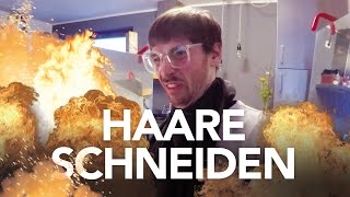 Haare schneiden  Heimwerkerking Fynn Kliemann [upl. by Nalhsa]