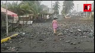 Continuó el oleaje fuerte en playa El Paraíso Armería [upl. by El955]