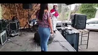 EL COMICO BOTON FT STEFY  MI MUJER ME PEGA CON LA CHANCLETA  2023 [upl. by Tehcac]