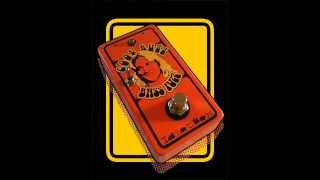 IdiotBox Effects Cool Buzz Bass Fuzz Demo [upl. by Lati984]