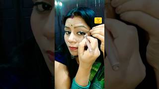 Bobby pin se wing eyeliner lagane ka tarika😔shots viral viralhack eyeliner mahisastyle [upl. by Anauqat]