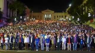 Pueblo cubano pronunciando su himno nacional La Bayamesa  La Habana 2013 [upl. by Nicky]