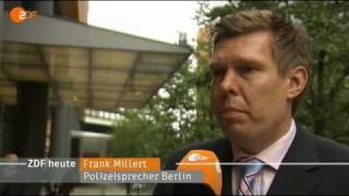 Berlin Polizei prügelt Demonstranten ZDF heute 14092009 [upl. by Battiste]