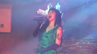 Mon Laferte  Mi Buen Amor  Tu Falta de Querer Teatro Caupolicán  21062017 [upl. by Morez]