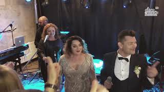 Danuta i Zenon Martyniuk Akcent zaśpiewali wspólnie na weselu syna DiscoPoloinfo [upl. by Artemahs164]