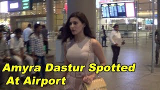 Amyra Dastur Spotted At Airport  Amyra Dastur [upl. by Mcintosh43]