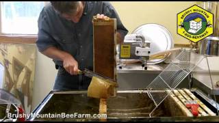 Uncapping a Frame of Honey with a Cold Knife [upl. by Jadd]