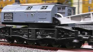 Modelleisenbahn H0 digital Hilfszug mit Dampfkran Thomas seine Bahn  Baustelle  41 [upl. by Narruc]