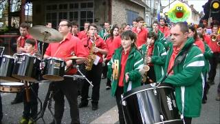 La Banda du Périgord au Corso Fleuri de Lanouaille 2012 quotSantianoquot [upl. by Navnod]