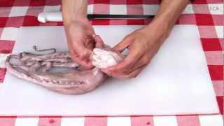 Tips de Cocina cómo preparar el pulpo para cocinar [upl. by Annaerdna]