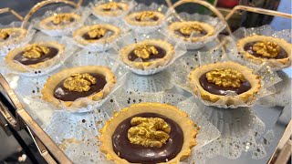 Recette tartelette au caramel chocolat et aux noix [upl. by Rorke109]