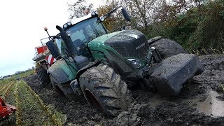 Fendt 939 Vario Gets Totally Stuck in The Mud During Maize  Corn Chopping  Häckseln 2017 [upl. by Dysart]