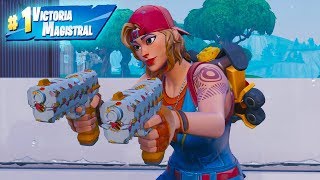 VICTORIA CON BUJÍA EN FORTNITE [upl. by Musetta816]