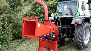 Holzhäcksler Scheibenhacker Drivefa20 an Deutz 5207C [upl. by Haeckel]