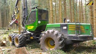 Holzernte  Waldarbeit Wood Harvester HSM 405H Forsttechnik Holzfäller im Einsatz  Forstwirtschaft [upl. by Hnib491]