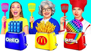 Reto De Cocina Yo vs Abuela  Gadgets Inteligentes vs Hacks de BaRaFun Challenge [upl. by Ettenan]