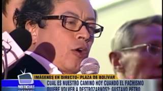 Discurso del alcalde Gustavo Petro en la Plaza de Bolívar [upl. by Neeroc]