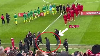 liverpool vs Norwich City🔴WATCH How Anfield reacted to Klopp walking onto pitch right before kickoff [upl. by Hamlin]