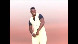 Tongai Moyo  Gandaremvura Naye Album 2006 Official Video [upl. by Mccall908]