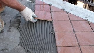 Come posare le piastrelle del pavimento fai da teLay the floor tiles DIY [upl. by Yanej574]