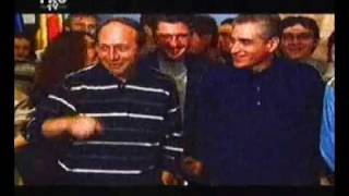 basescu zice muie tiam spusmp4 [upl. by Leahicm]